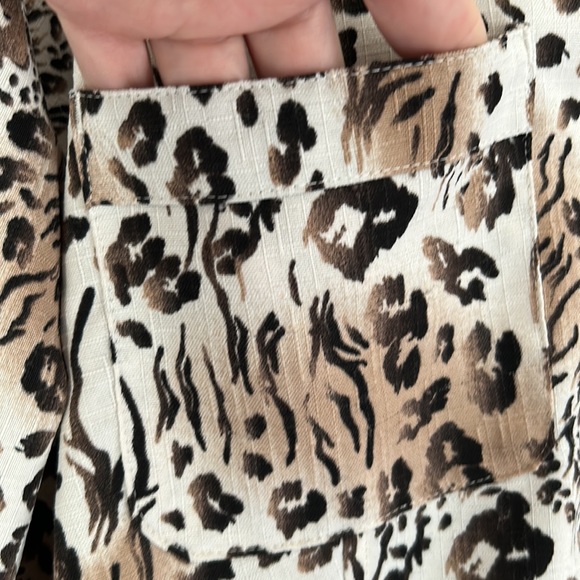 Animal print light weight shirt/jacket/dress - Picture 4 of 5